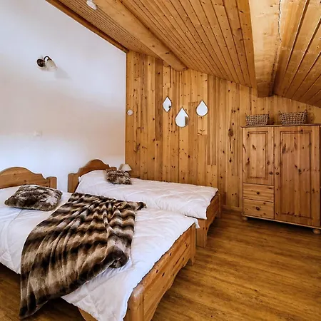 De Charme - 8 Pers. Chalet Saint-Marcel (Savoie)